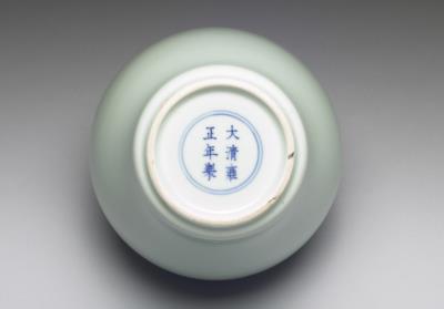 图片[3]-Lidded jar in pale green glaze, Qing dynasty, Yongzheng reign (1723-1735)-China Archive